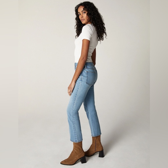 NWT - Unpublished MARLOW Mid-Rise Cropped Demi Flare in Beverly - Size 28 - Picture 2 of 7